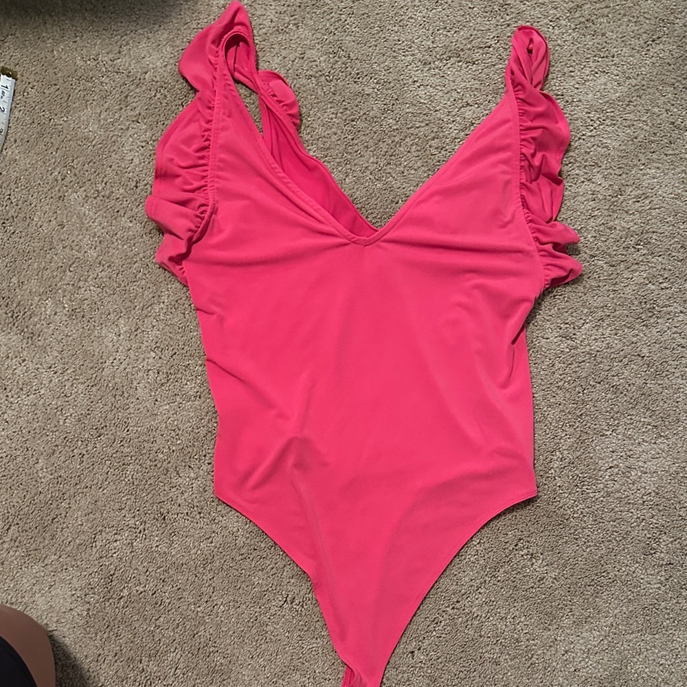 Leith Bright Pink Ruffled Bodysuit